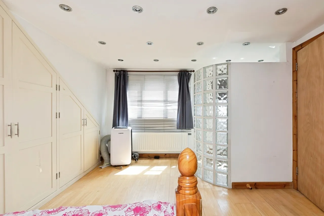 Brantwood Gardens, Ilford, IG4, photo 26