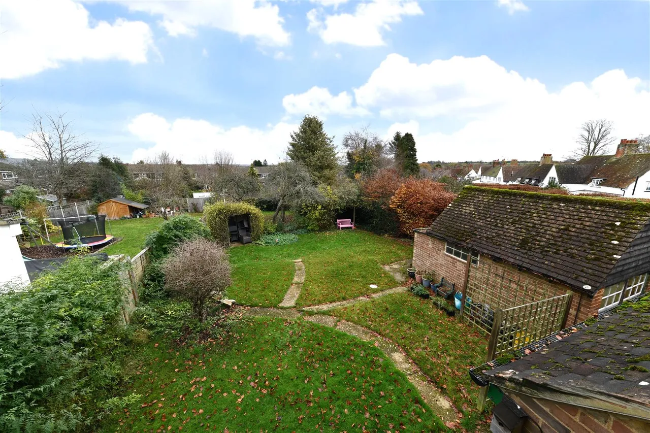 Gipsy Lane, Knebworth, Herts, SG3 6DJ, photo 26