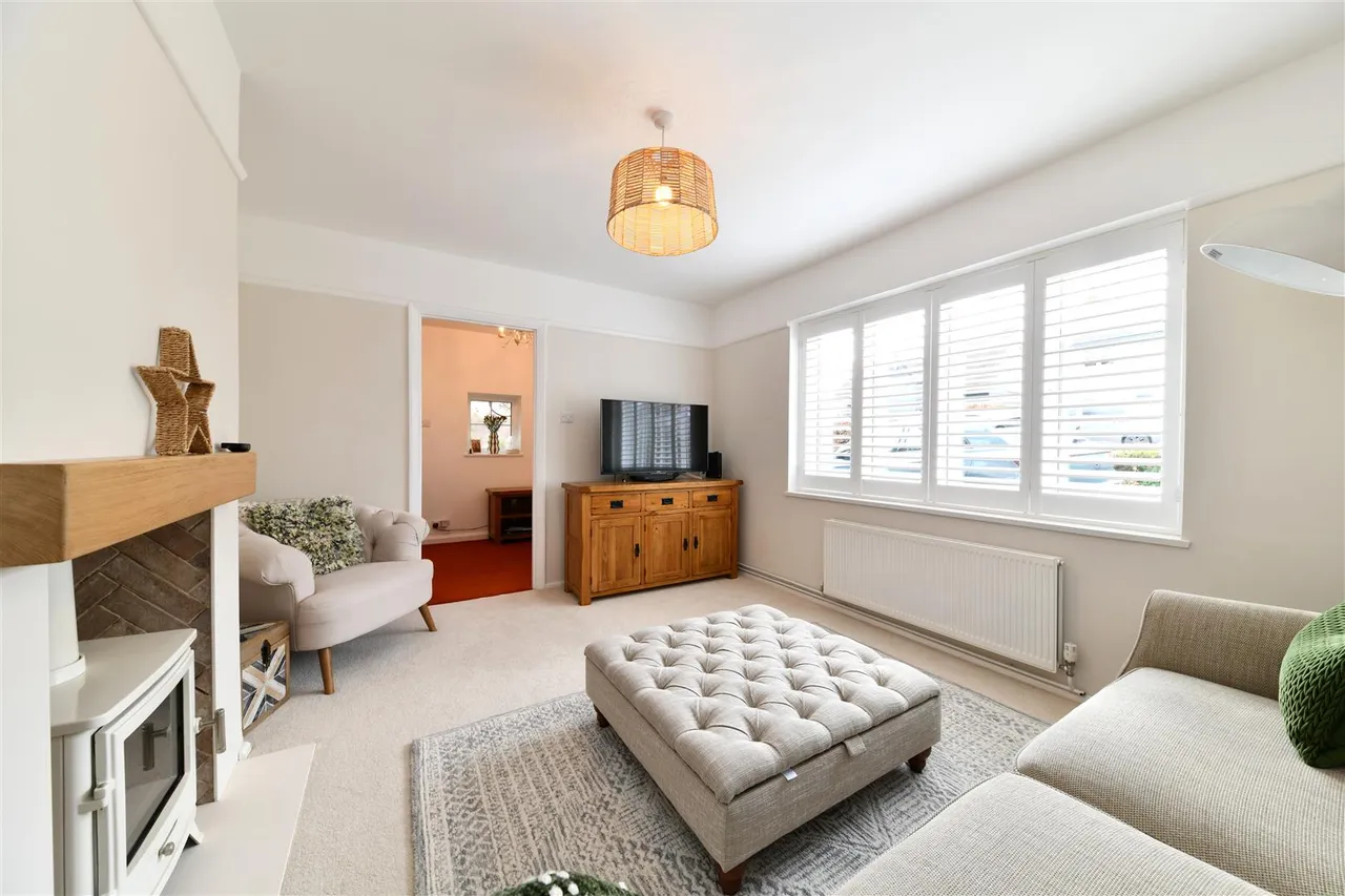 Gipsy Lane, Knebworth, Herts, SG3 6DJ, photo 4
