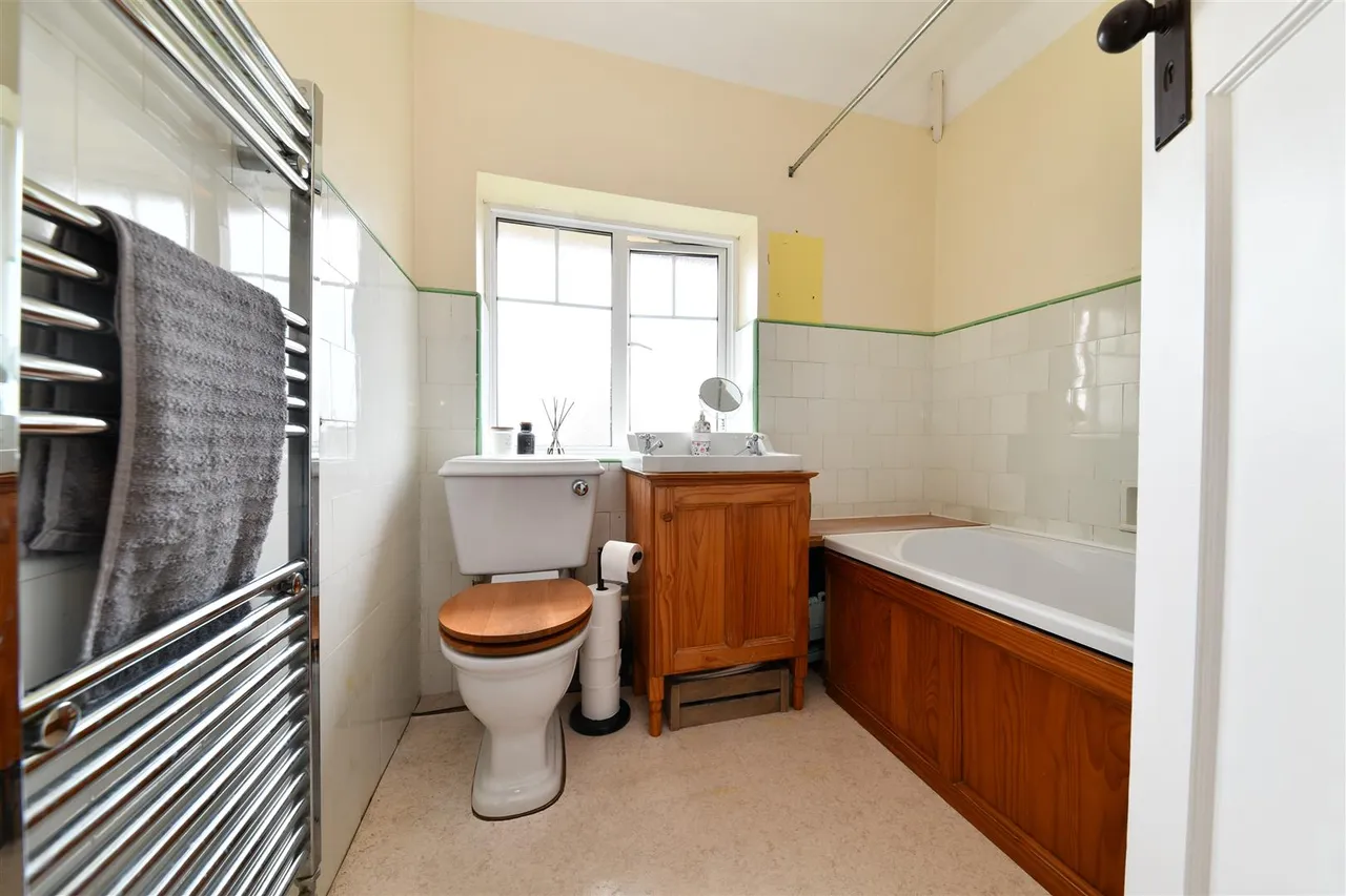 Gipsy Lane, Knebworth, Herts, SG3 6DJ, photo 10