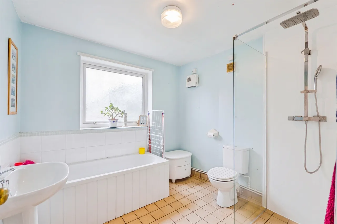 Railway Street, Splott, CF24, photo 12