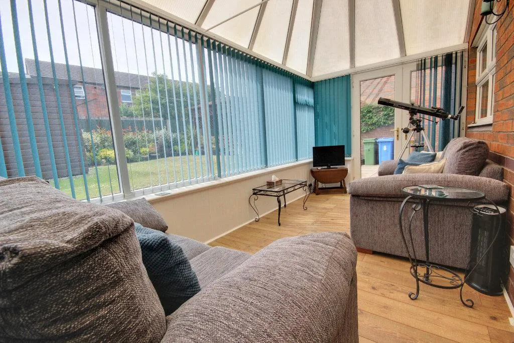 Inglefield Close, Beverley, photo 8