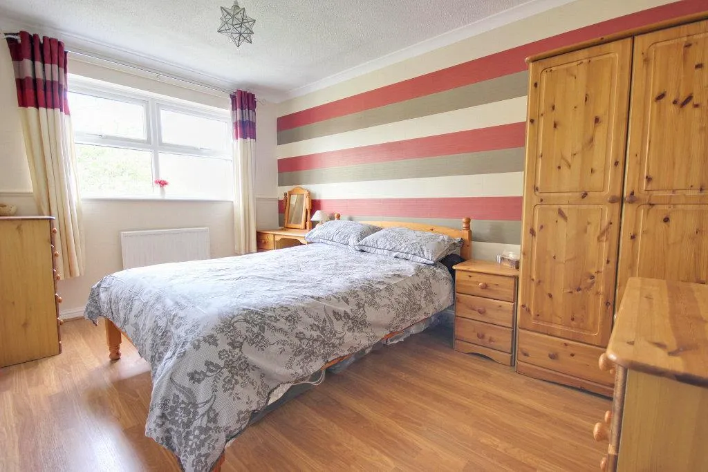 Inglefield Close, Beverley, photo 12