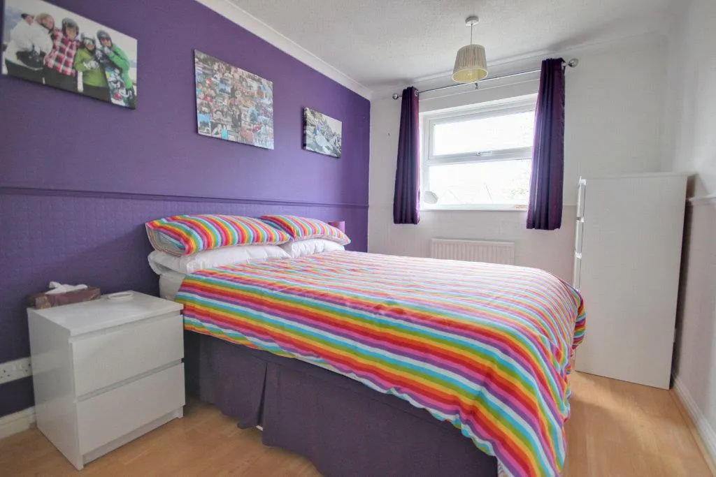 Inglefield Close, Beverley, photo 13