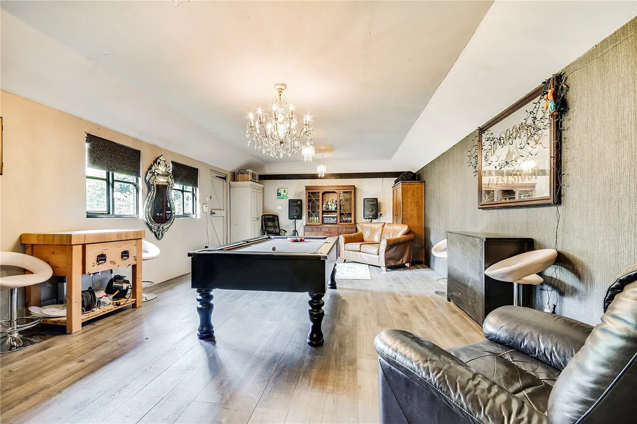White Roding, Dunmow, CM6, photo 20