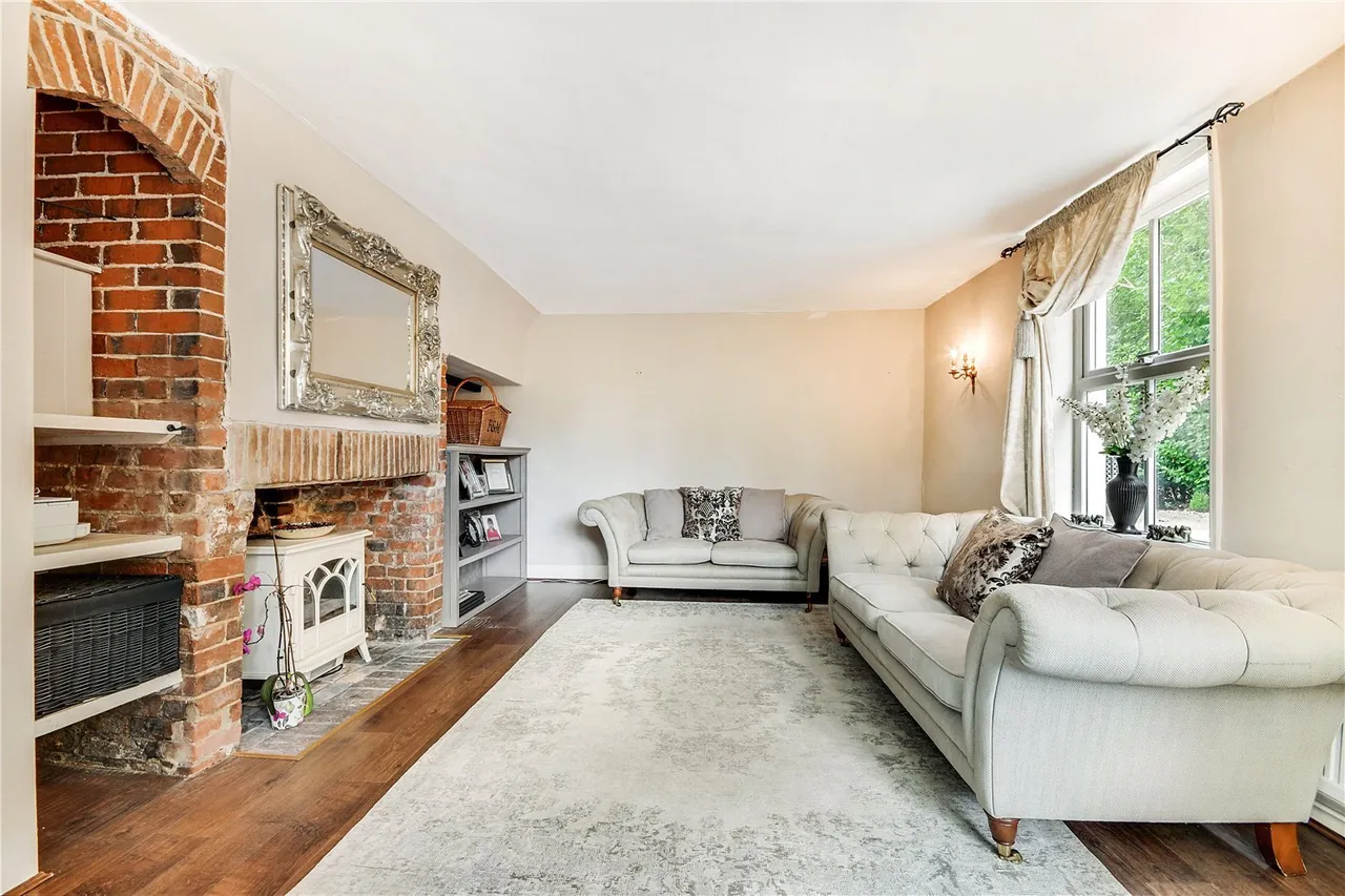 White Roding, Dunmow, CM6, photo 10