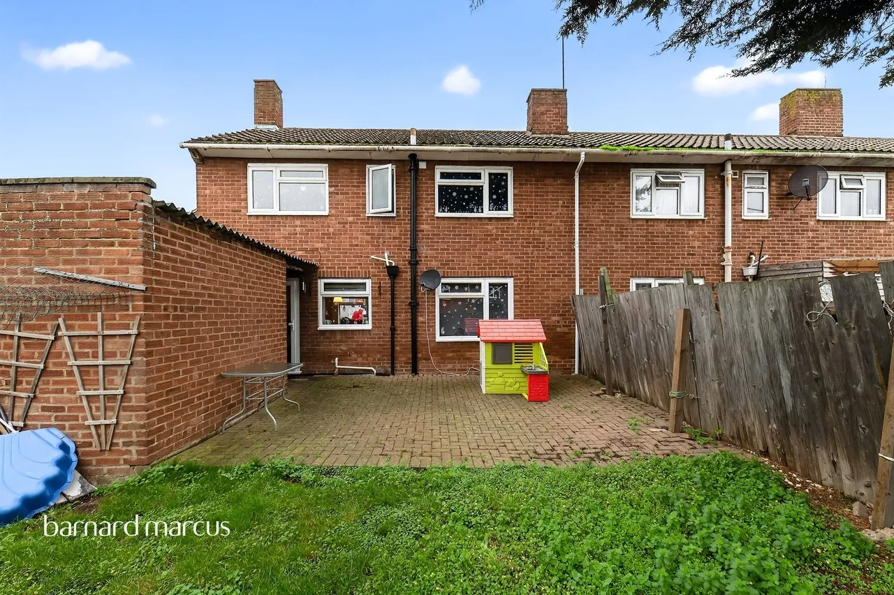 Willcocks Close, Chessington, photo 6