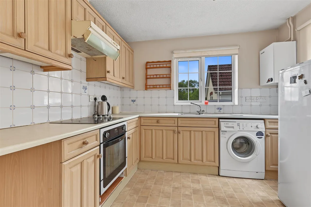Hinton View, Haddenham, CB6, photo 2