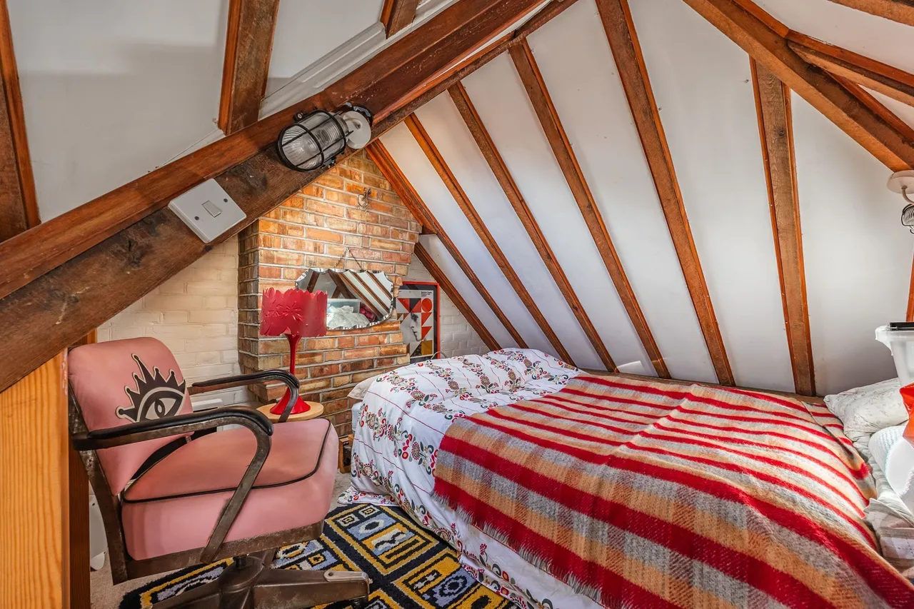 Characterful Cottage in Cringleford, photo 13