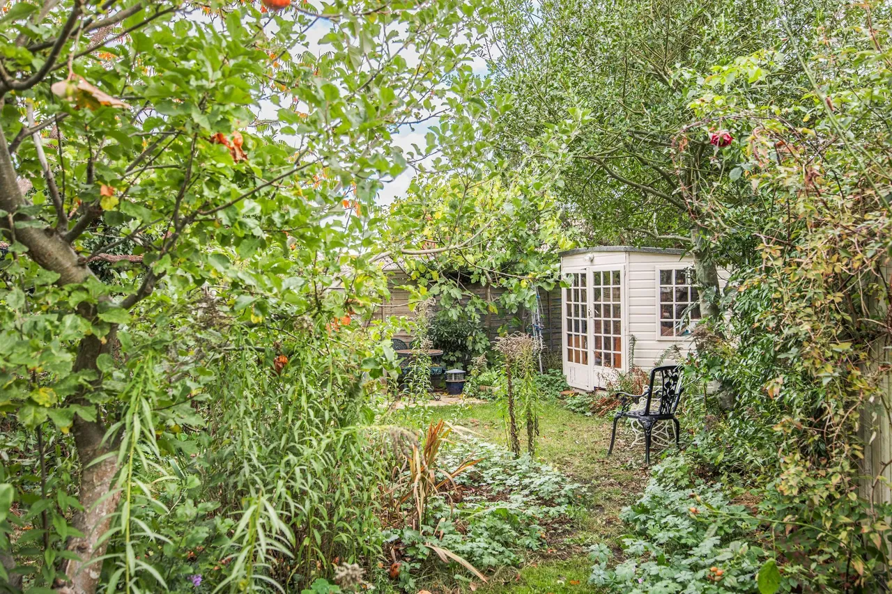 Characterful Cottage in Cringleford, photo 14