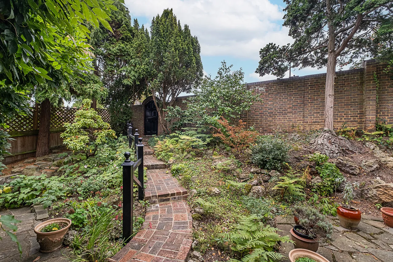Woodhayes Road, London, SW19, photo 6