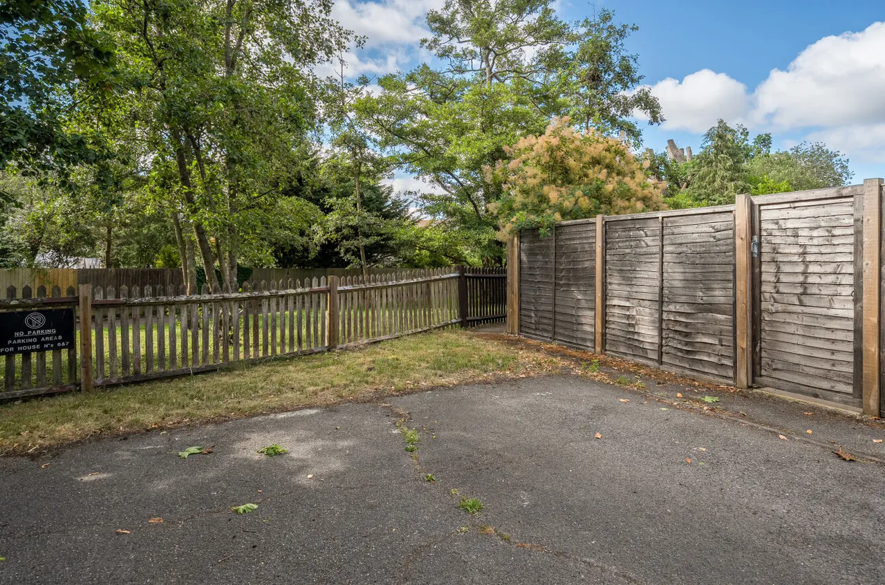 Colbred Corner, Fleet, GU51, photo 11