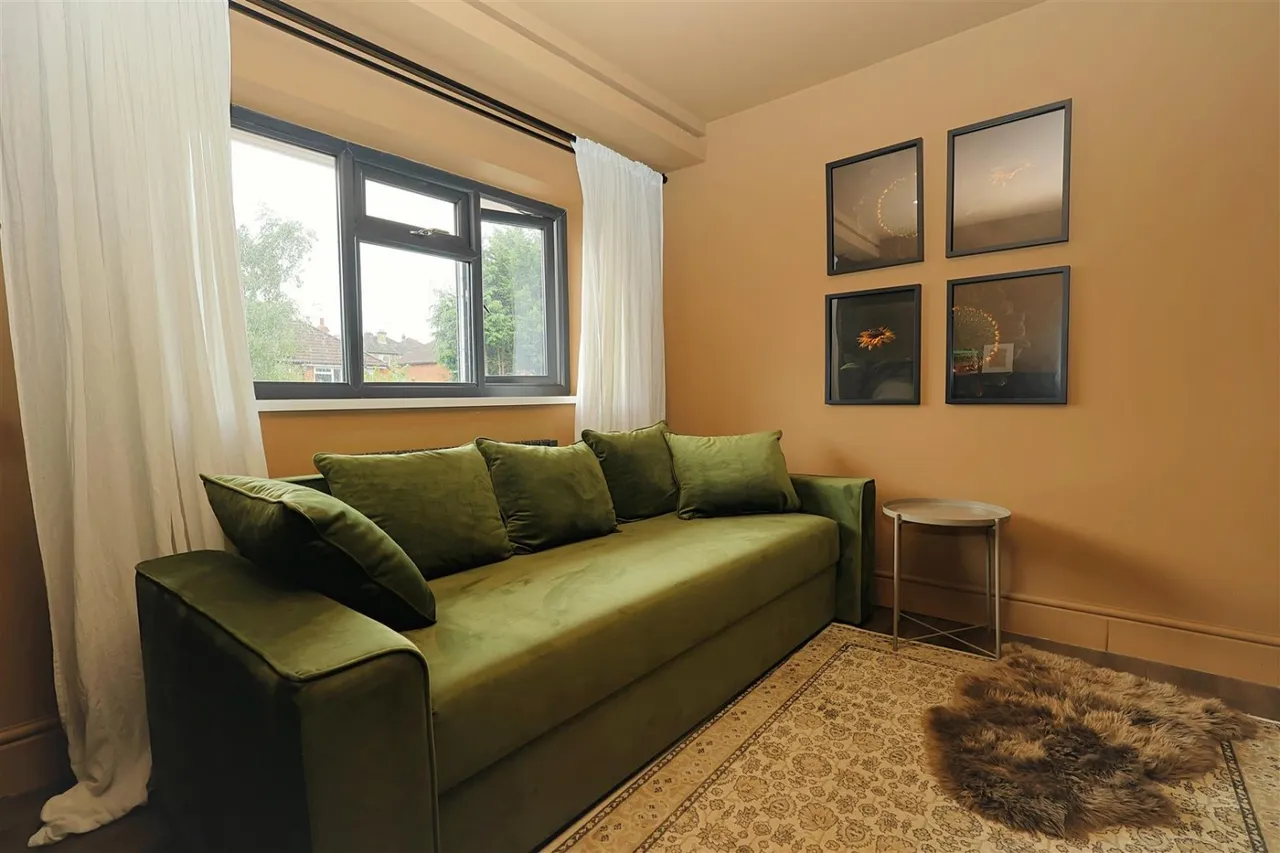 Westdale Drive, Pudsey, LS28, photo 15
