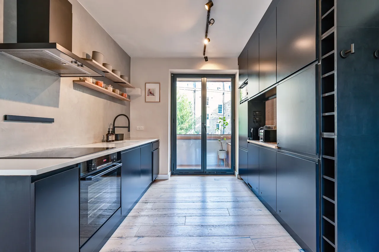 20 Claremont Close, London, photo 4