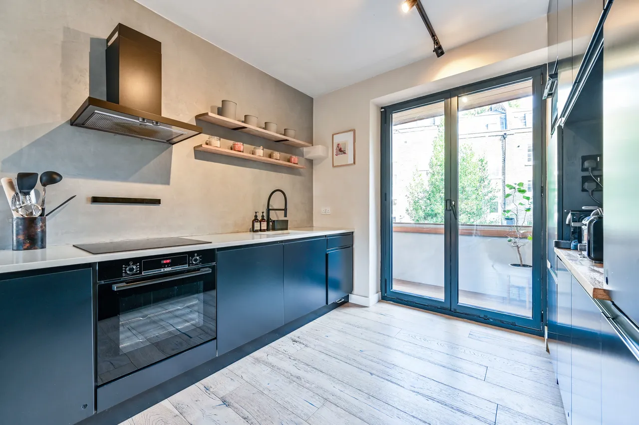 20 Claremont Close, London, photo 11