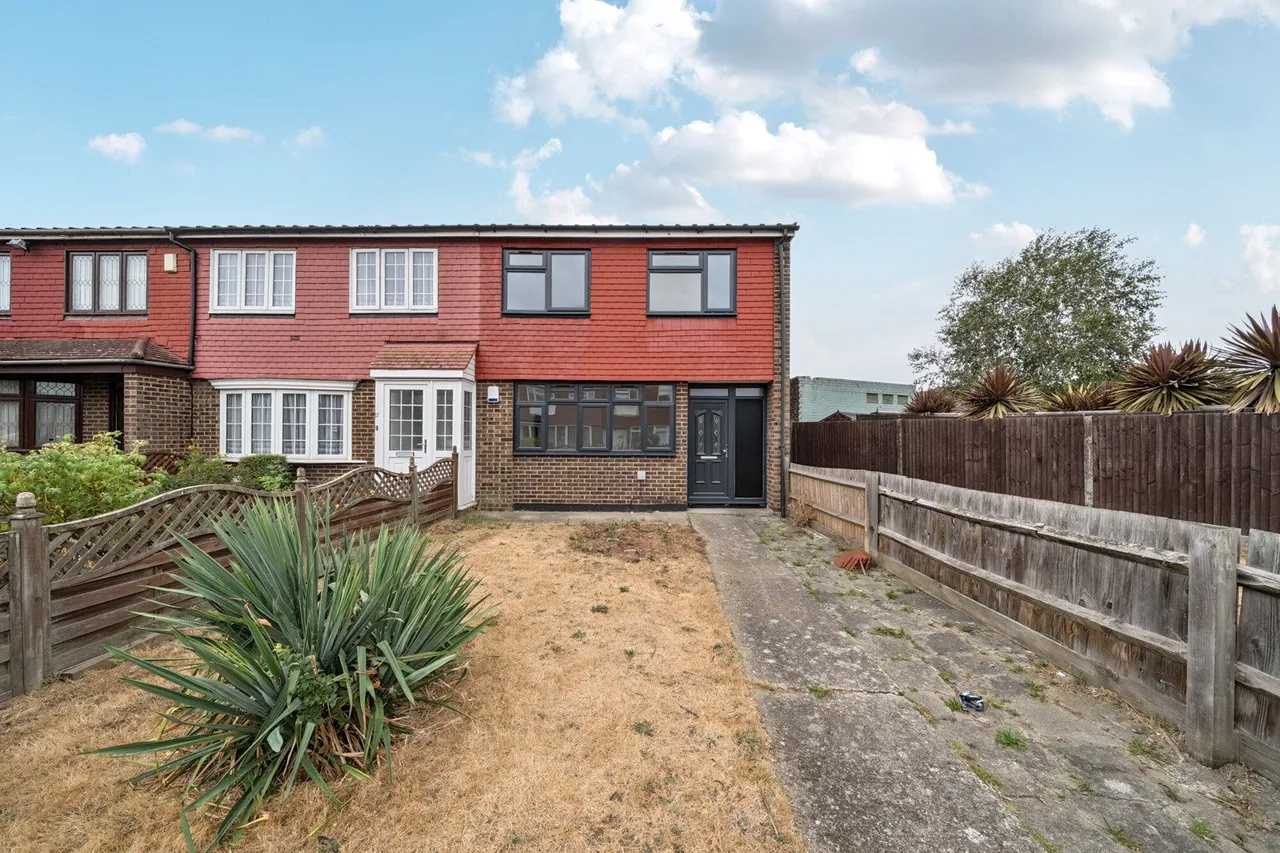 3 bed house for sale — Bennett Close, DA16
