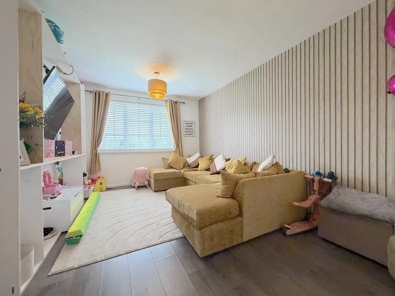 The Droveway, Claregate, WV8, photo 7