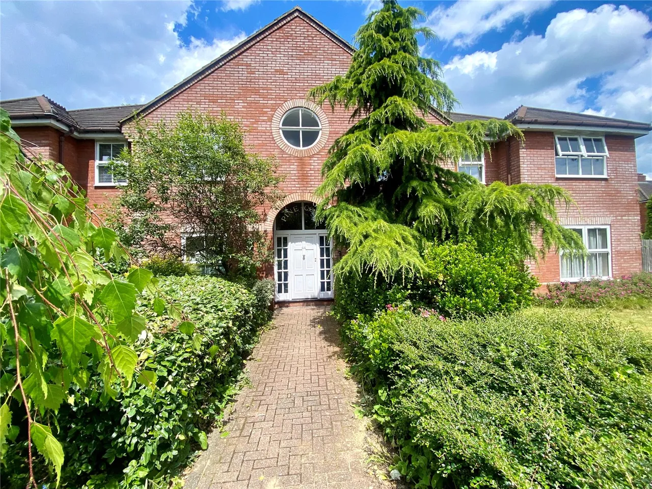 1 bed flat for sale — Reading Road, Farnborough, Hampshire, GU14 6NB