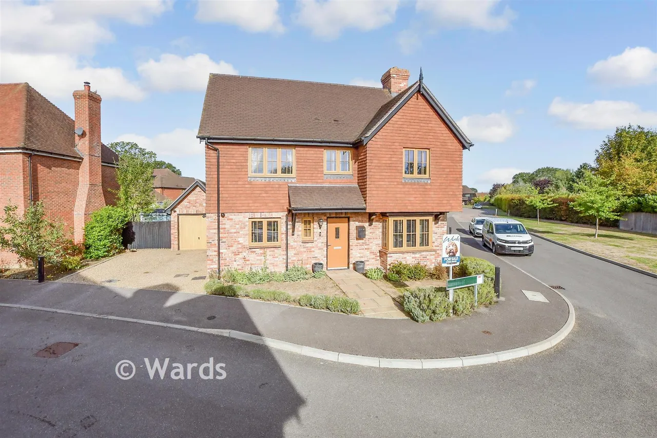 3 bed house for sale, Primrose Close, Marden, TN12