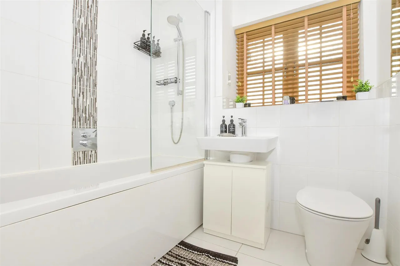Primrose Close, Marden, TN12, photo 13