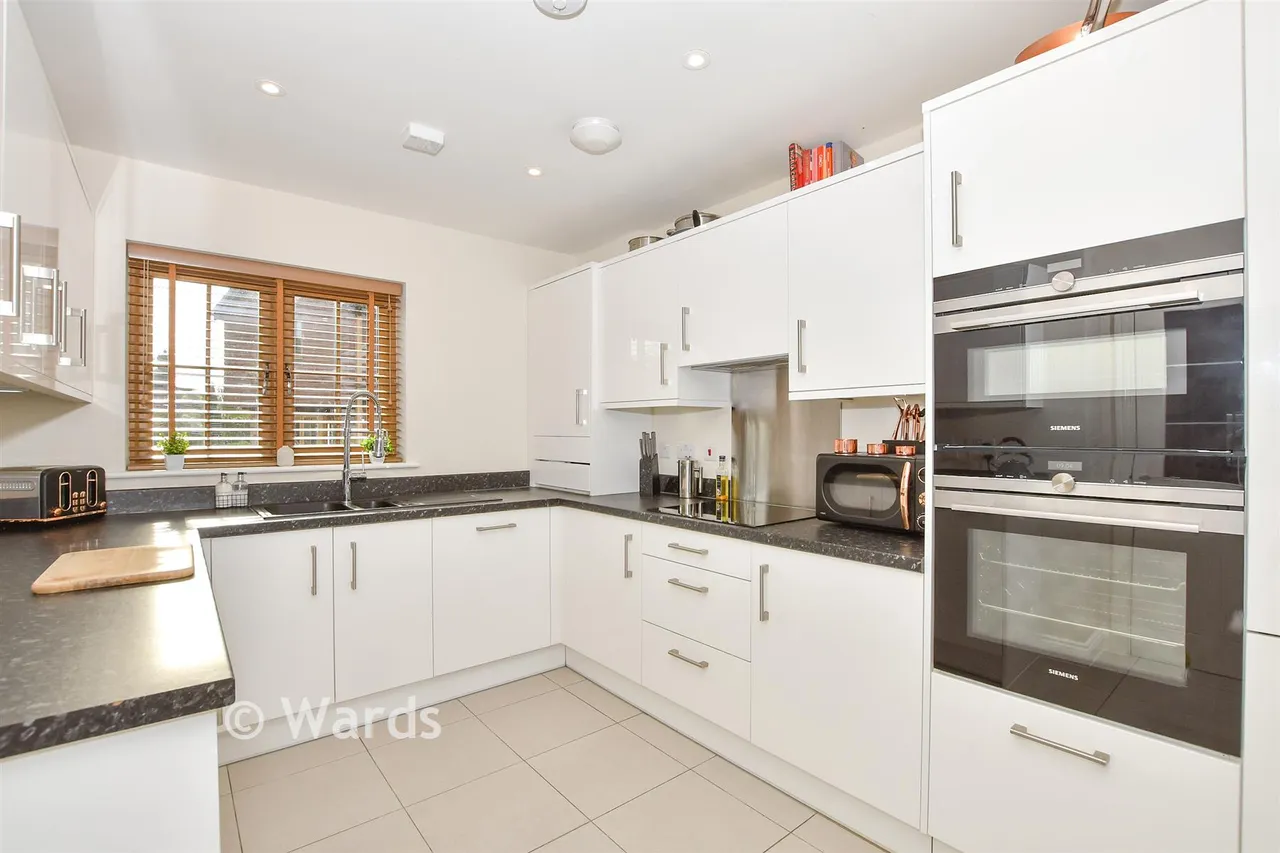 Primrose Close, Marden, TN12, photo 4