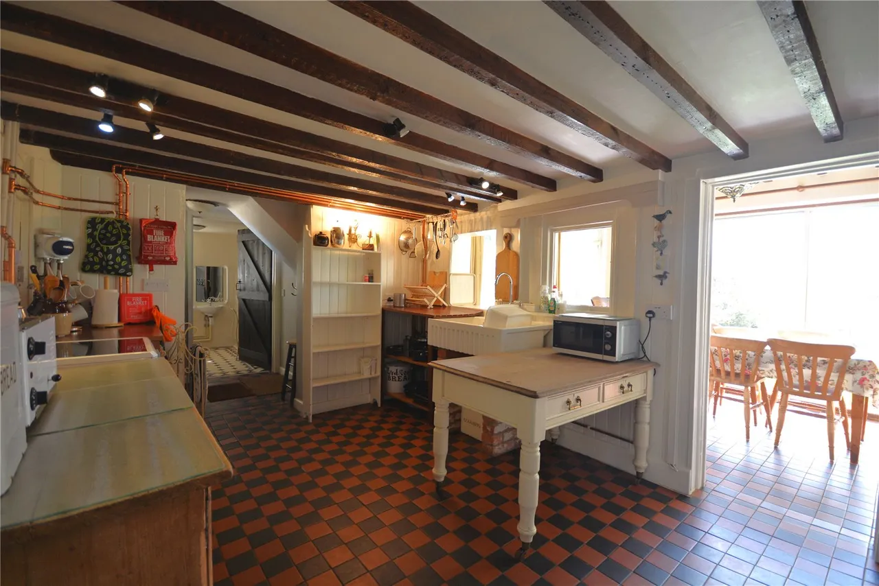 Newgrounds, Godshill, Fordingbridge, Hampshire, SP6 2LJ, photo 5