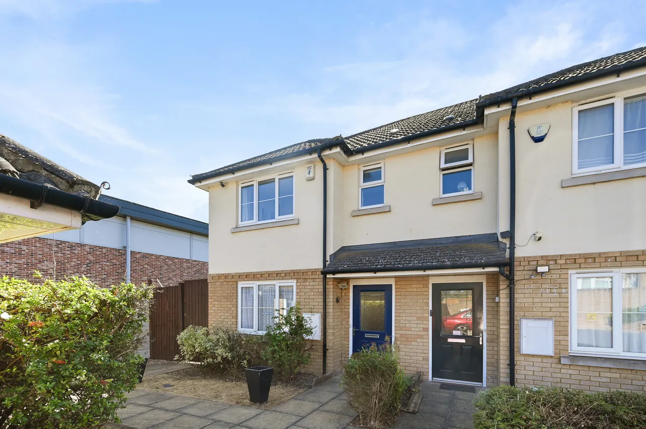 3 bed house for sale, Mulberry Place, Harrow, HA2