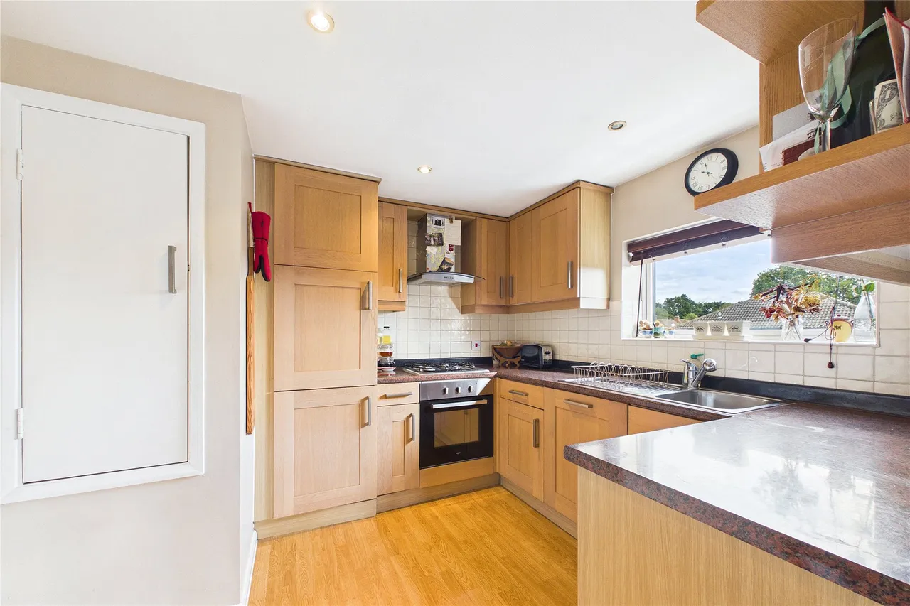 Woodlands Road, Camberley, GU15, photo 3