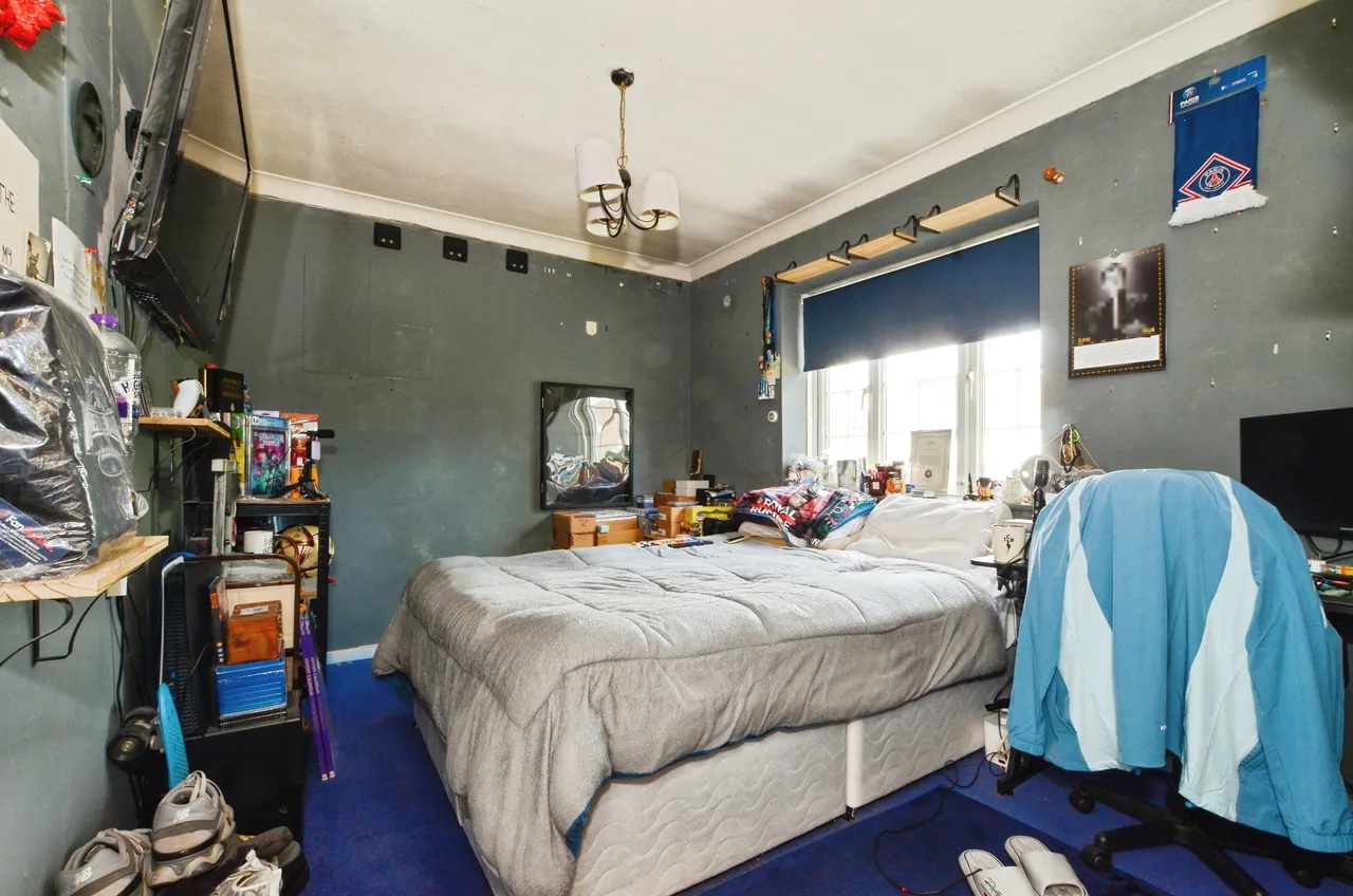 Springfield Gardens, Ruislip, HA4, photo 17