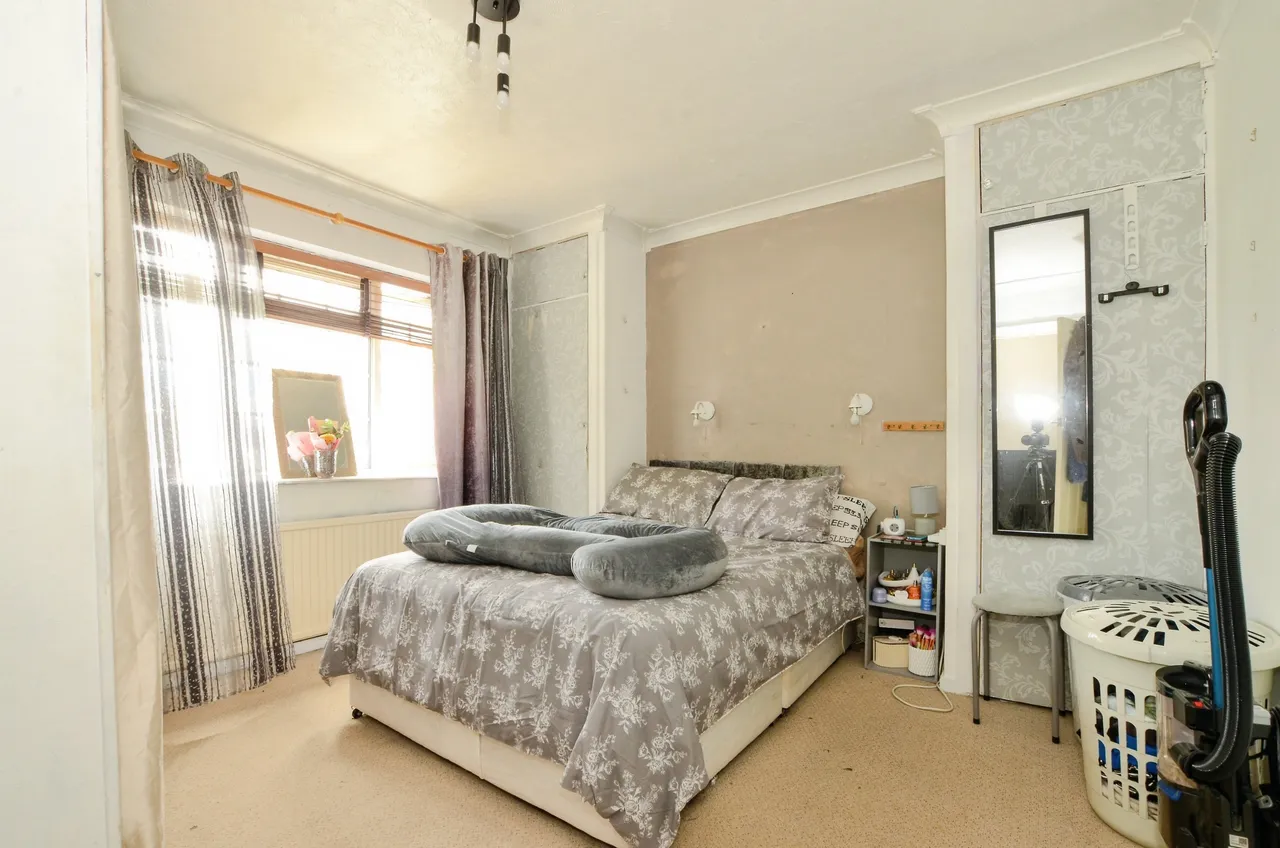 Springfield Gardens, Ruislip, HA4, photo 15