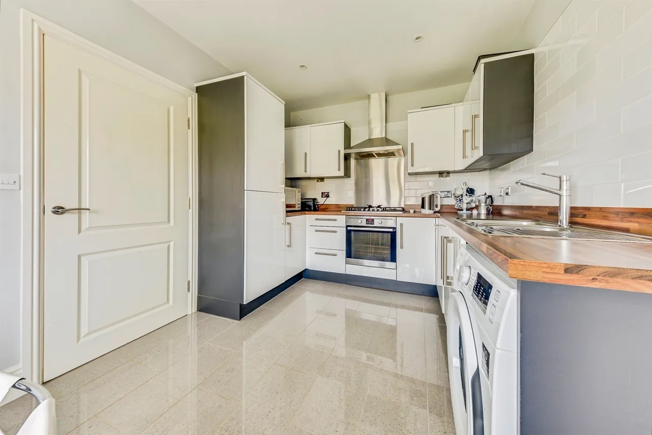 Hillfield Road, Peterborough, PE8, photo 3