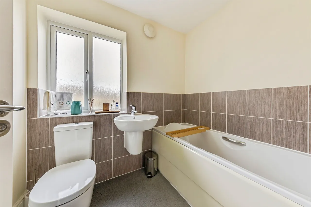Hillfield Road, Peterborough, PE8, photo 18