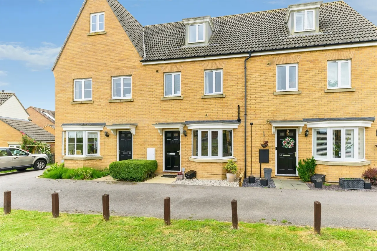 4 bed house for sale, Hillfield Road, Peterborough, PE8