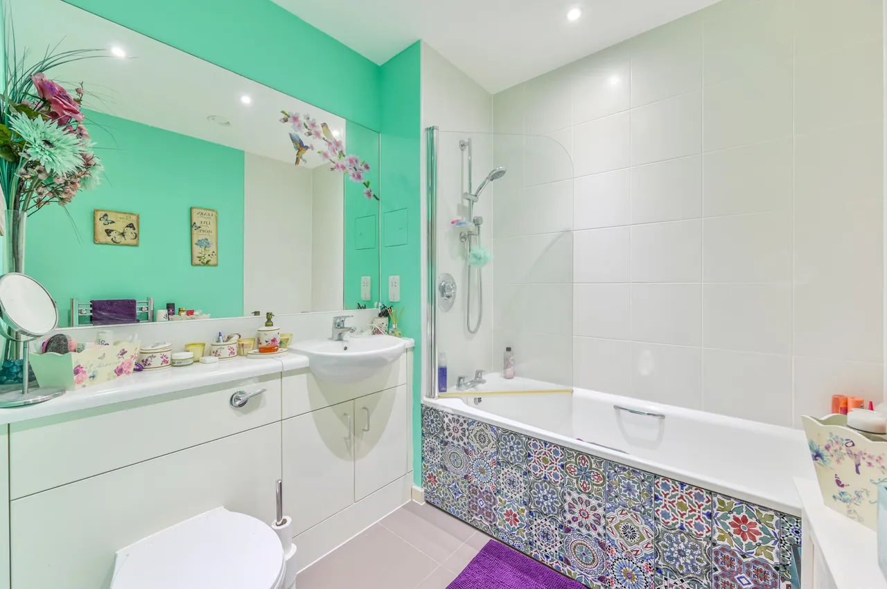 40% Share, 11 Jasmine House, Battersea Reach, Juniper Drive, London, photo 5