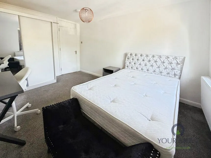 1 bed house to rent — Brighton Road, Hooley, Surrey, CR5