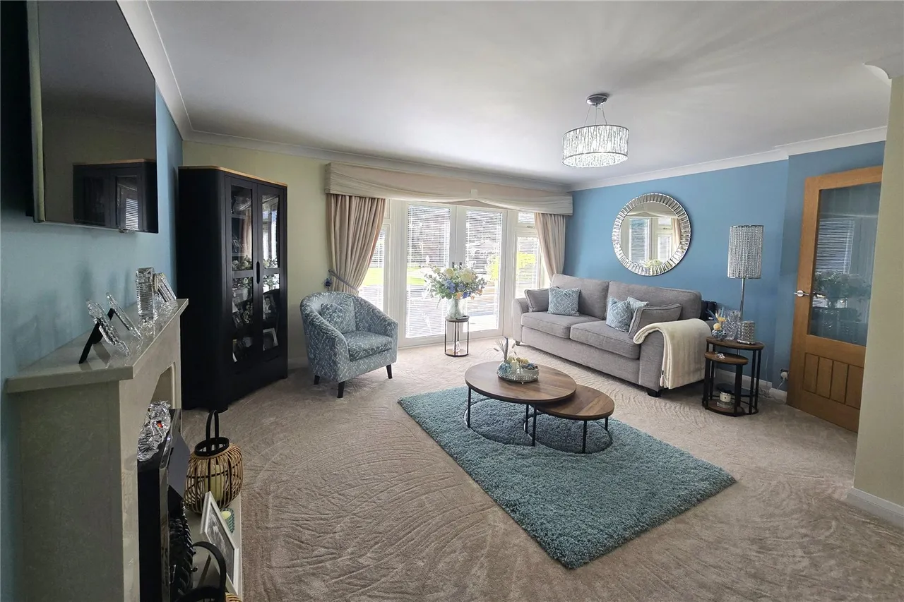 Pilgrims View, Ash Green, Surrey, GU12 6HU, photo 7