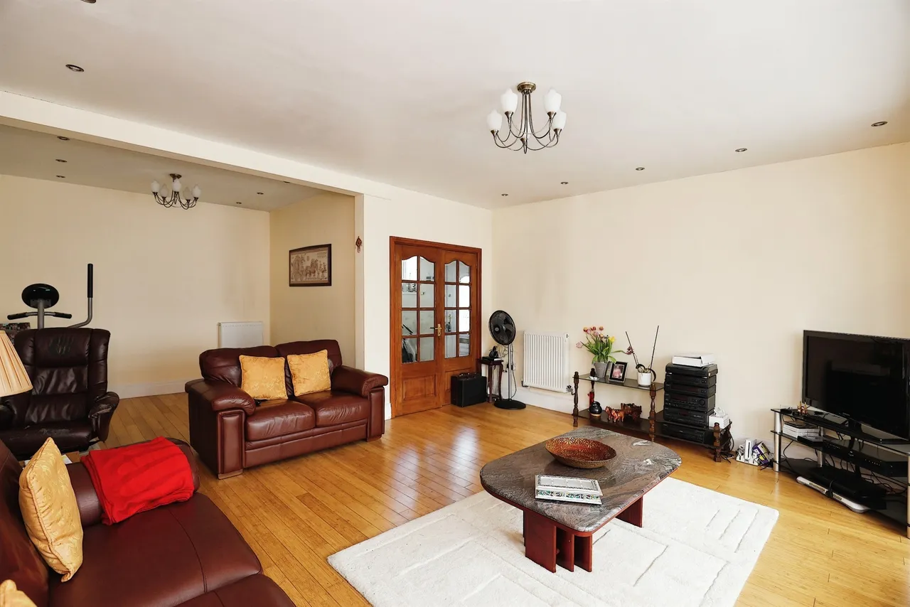 Foreland Road, Cardiff, CF14, photo 3