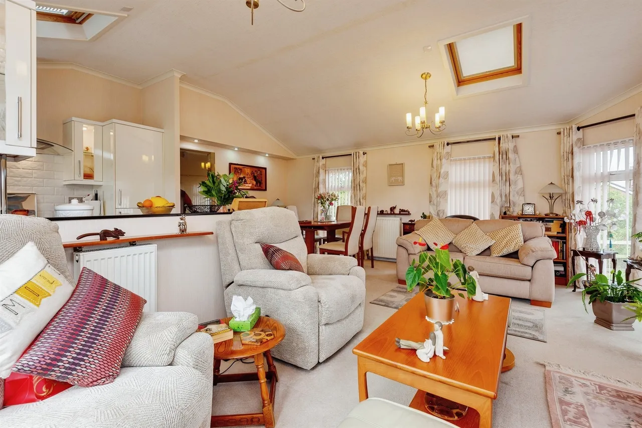 Chester Road, Helsby, photo 10