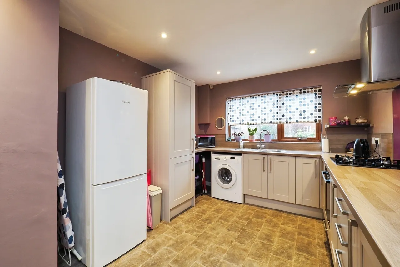 Bramcote Lane, Beeston, Nottingham, Nottinghamshire, NG9, photo 6