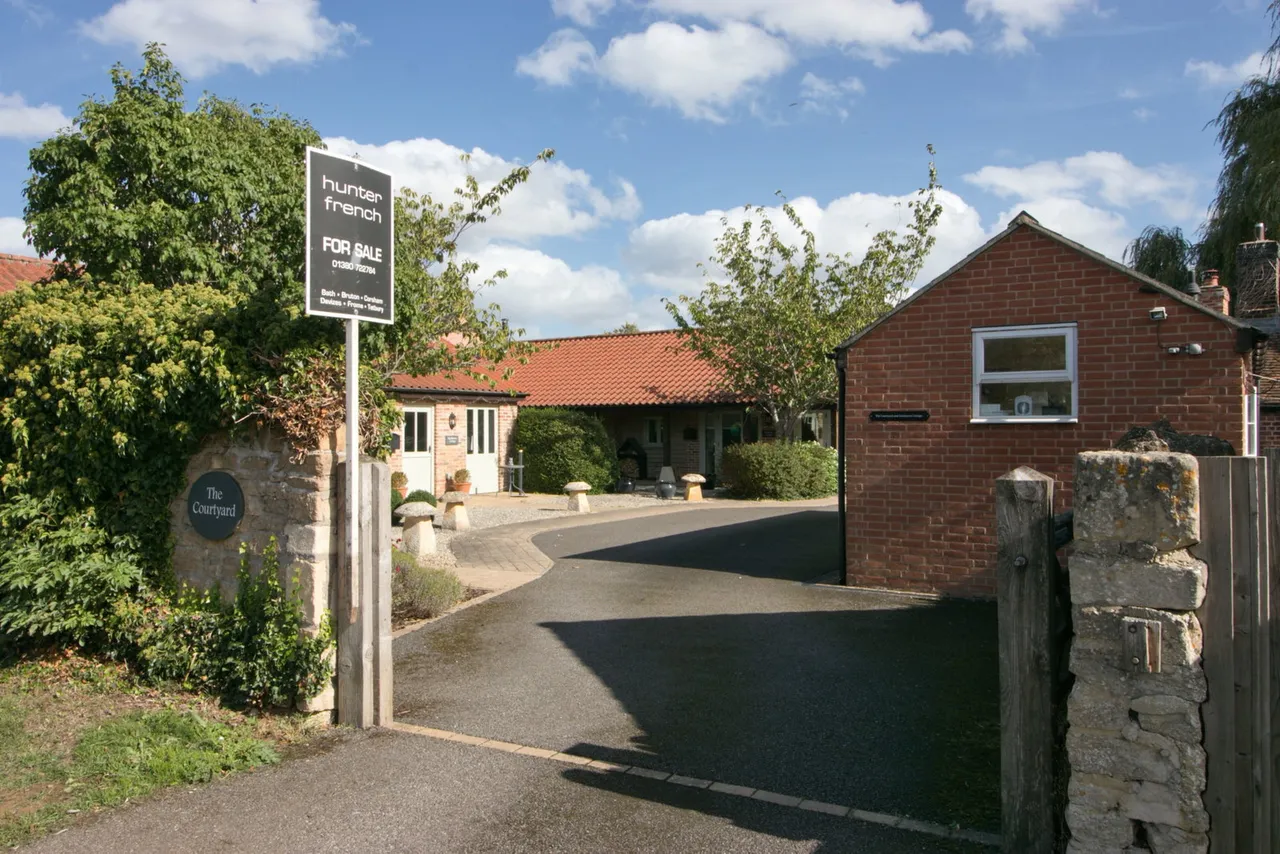 Poulshot, SN10, photo 10