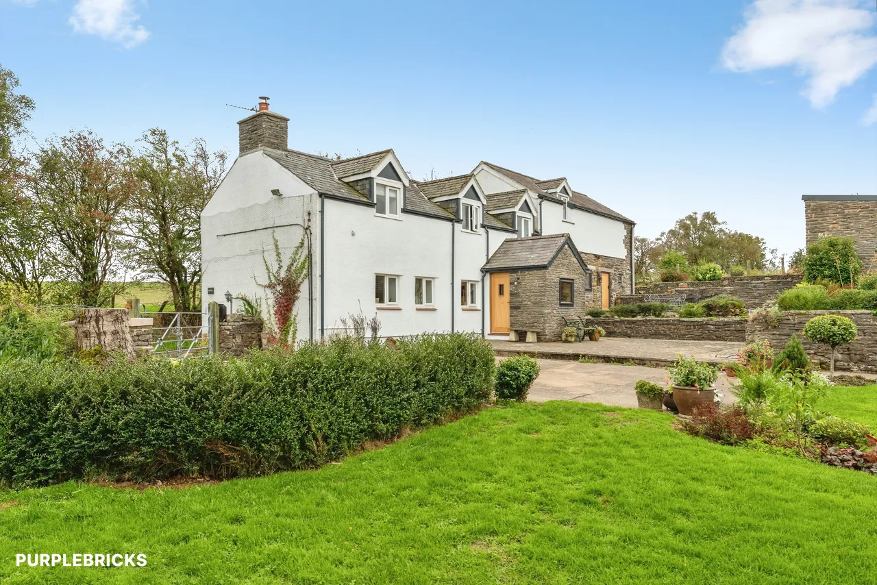3 bed house for sale, Pant Glas Road, Llansannan, LL16