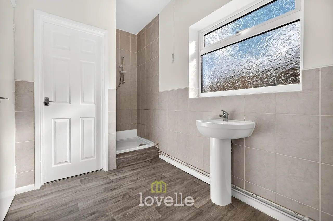 Hainton Avenue, Grimsby, DN32, photo 22