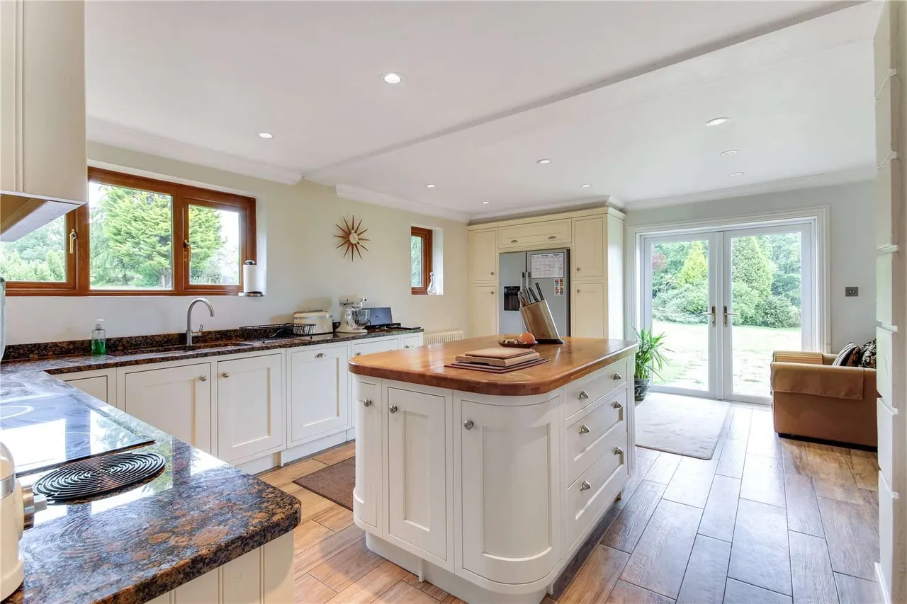 Westdown Lane, Burwash Common, Etchingham, East Sussex, TN19 7JT, photo 5