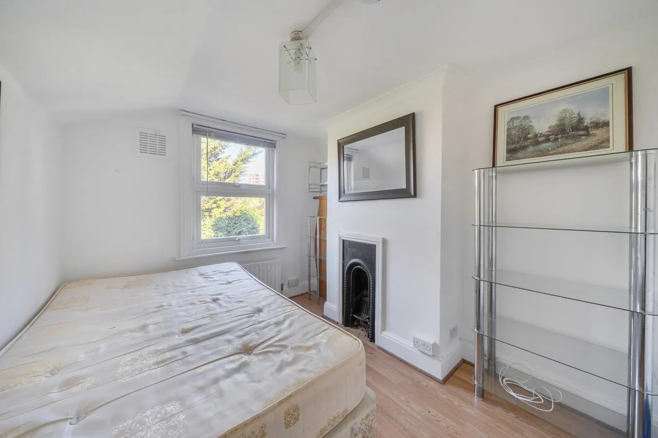 Bertrand Street, SE13, photo 13