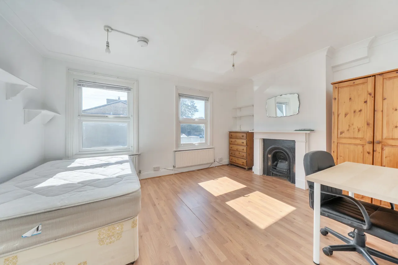 Bertrand Street, SE13, photo 12