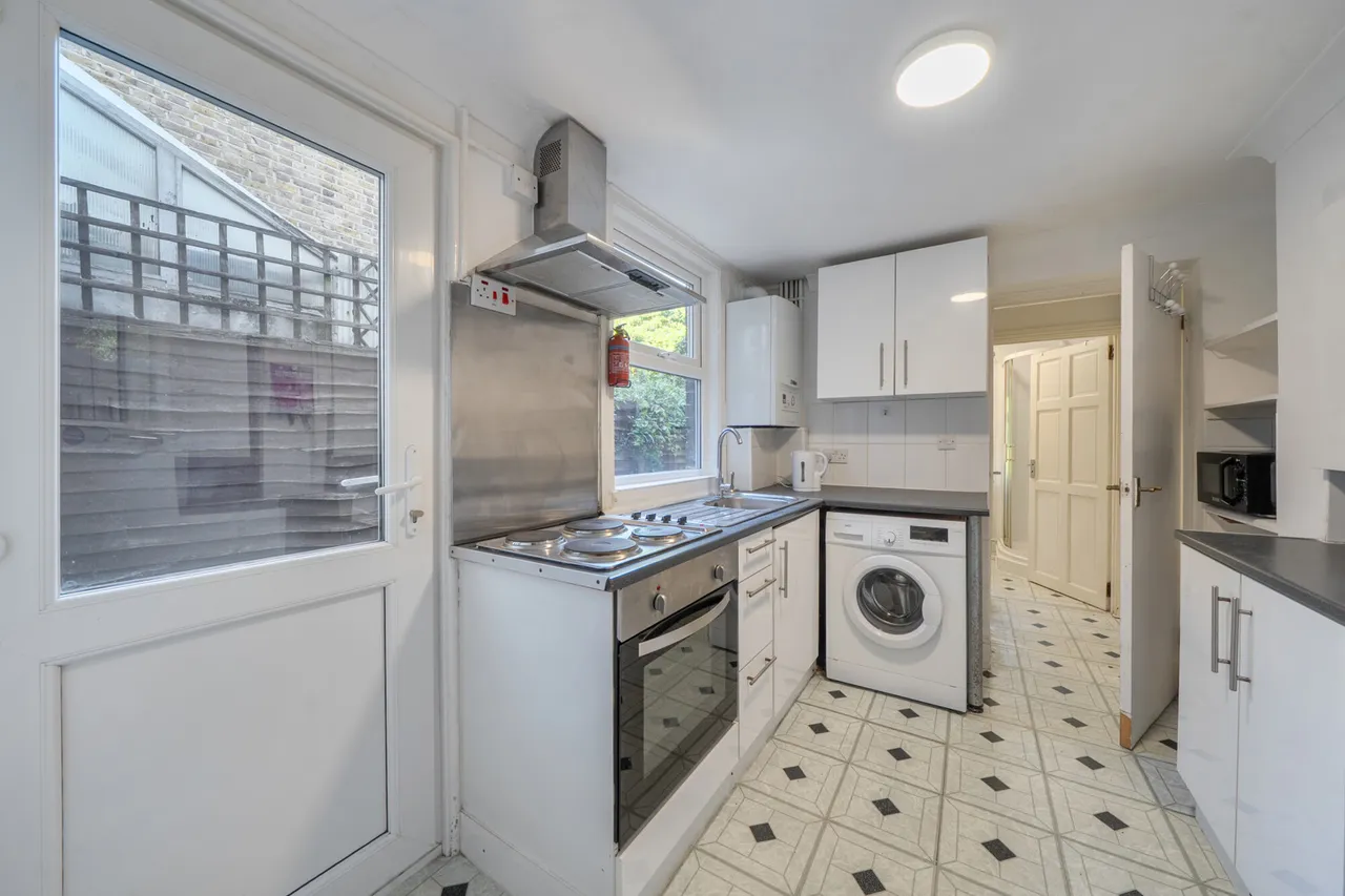 Bertrand Street, SE13, photo 3