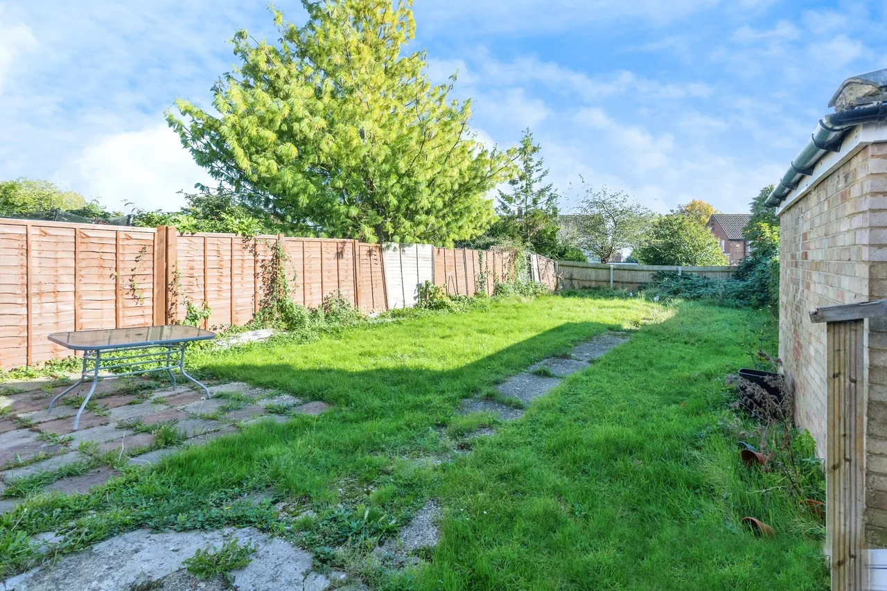 Whaddon Way, Bletchley, Milton Keynes, Buckinghamshire, MK3, photo 11