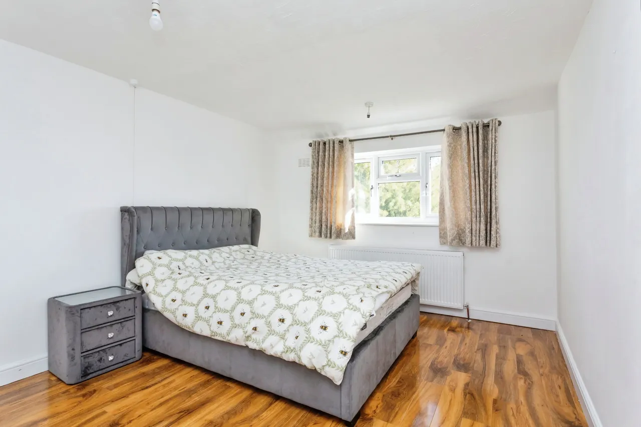 Whaddon Way, Bletchley, Milton Keynes, Buckinghamshire, MK3, photo 8