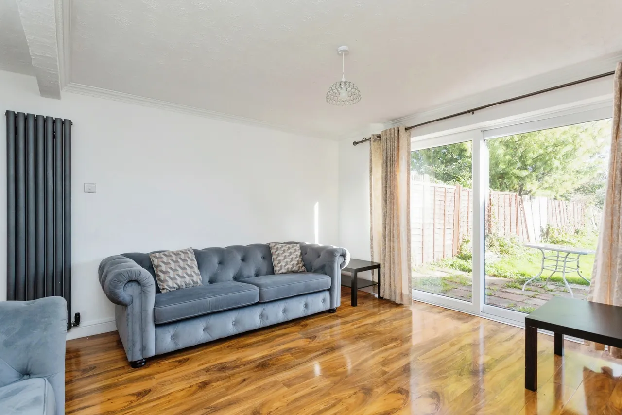 Whaddon Way, Bletchley, Milton Keynes, Buckinghamshire, MK3, photo 3