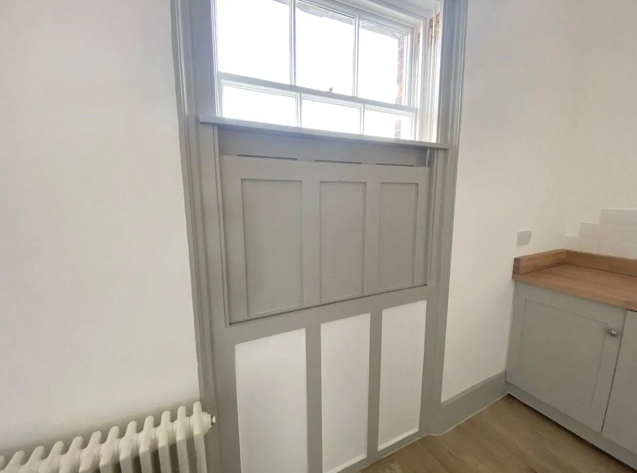 Market Place, Folkingham, NG34, photo 7